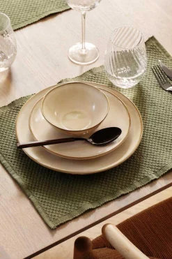 Kremmerhuset Dekkebrikke Claire 33x48cm grønn| Duker, Spisebrikker, Brikker Og Løpere